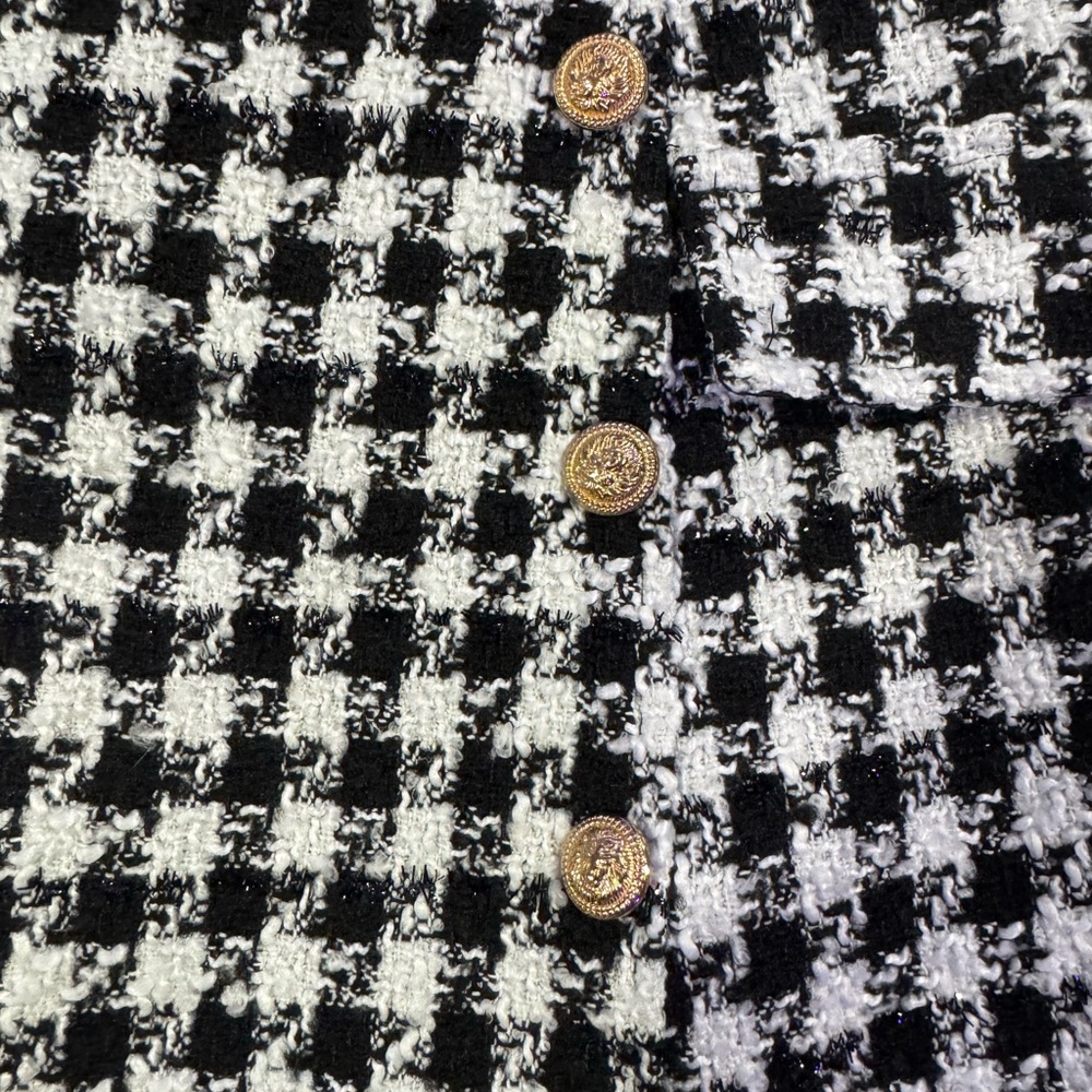 Mon Ami Houndstooth Black and White Boucle Tweed
Skirt - Picture 5 of 6